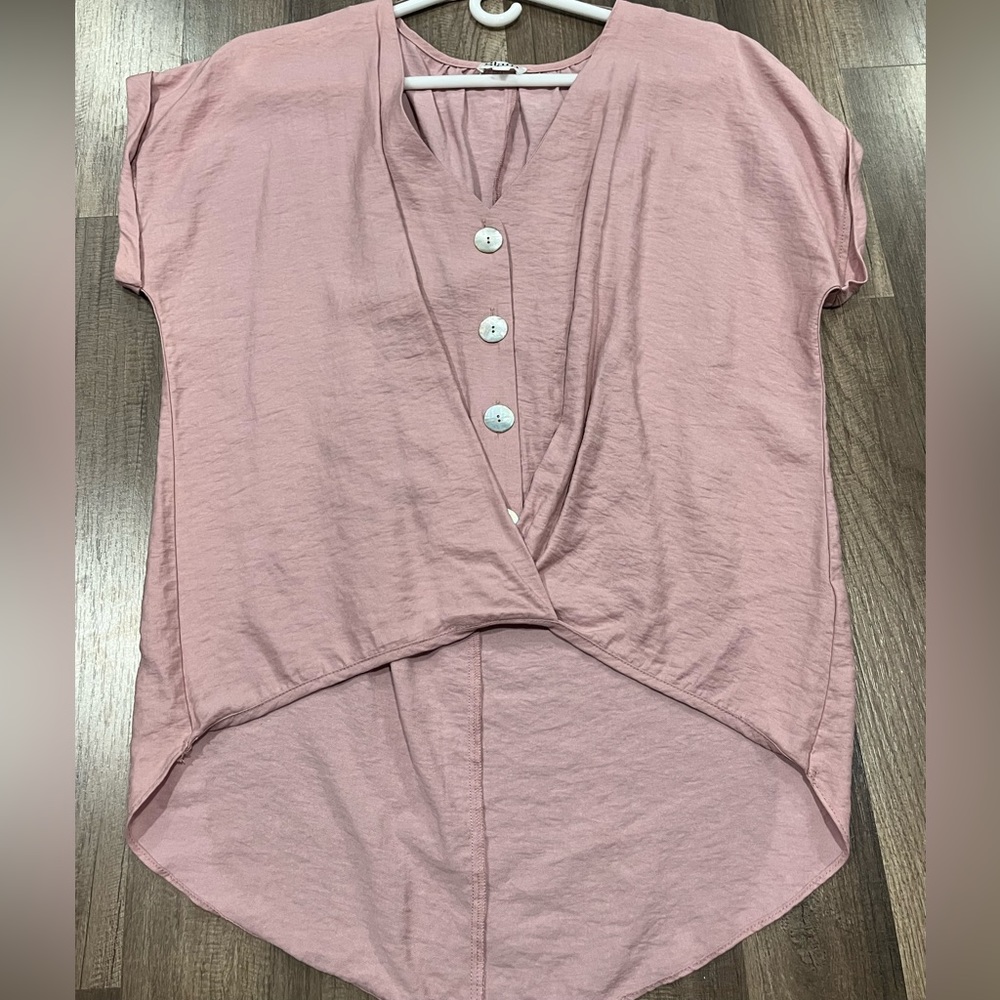 Cute blouse